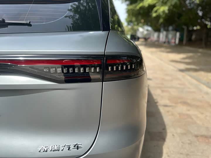 Фото 9 - Chery Tiggo 8L