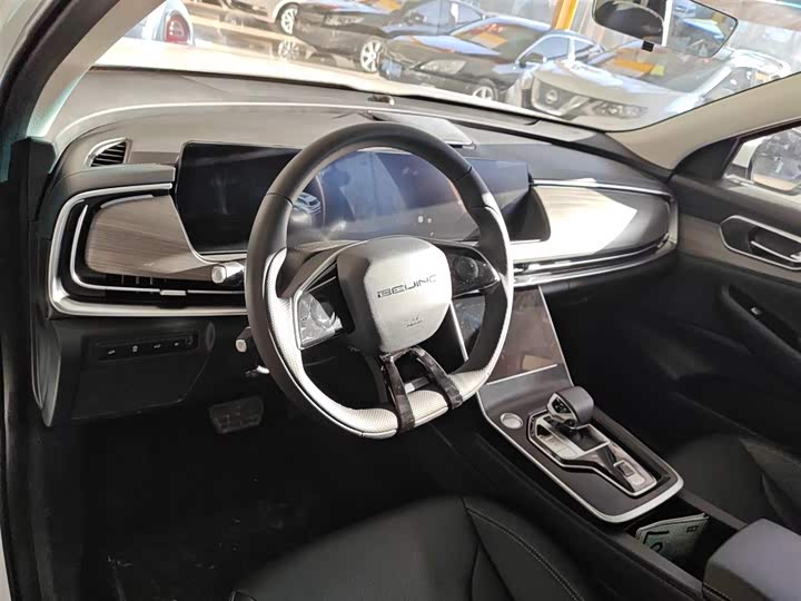 Фото 3 - Beijing X7