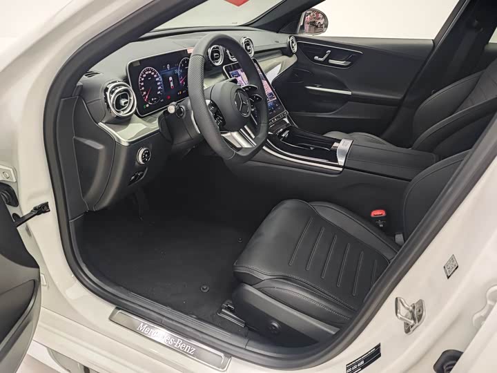 Фото 5 - Mercedes-Benz C-Class