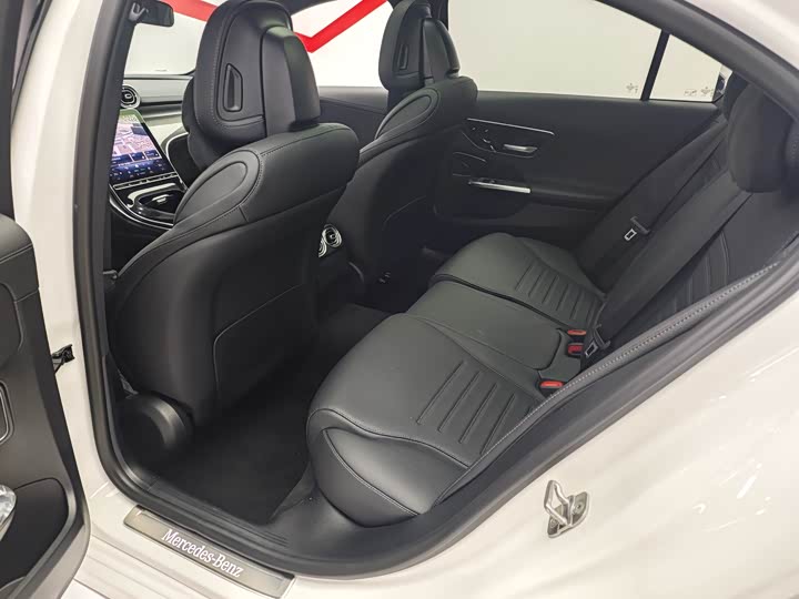 Фото 6 - Mercedes-Benz C-Class