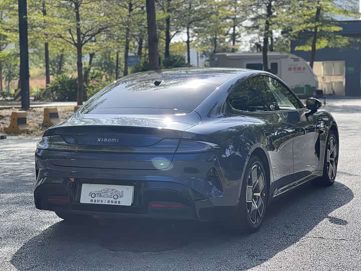 Фото 10 - Xiaomi SU7