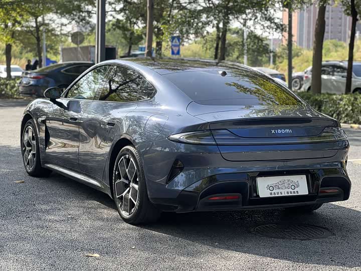 Фото 12 - Xiaomi SU7