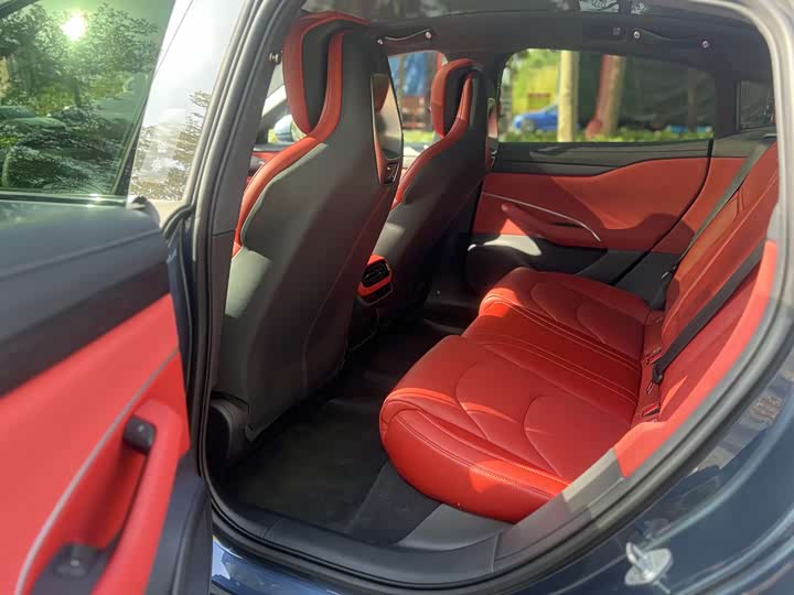 Фото 6 - Xiaomi SU7