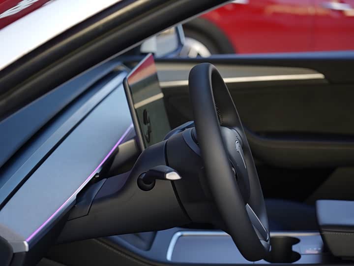 Фото 12 - Tesla Model Y