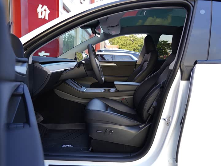 Фото 5 - Tesla Model Y