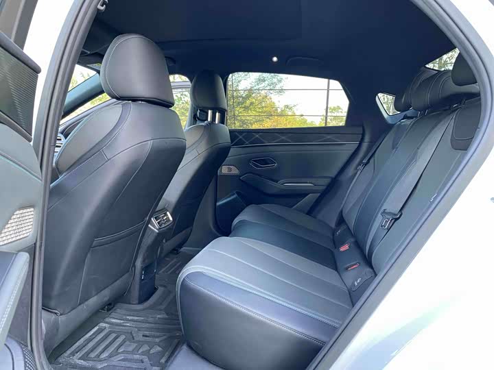 Фото 7 - BYD Qin L