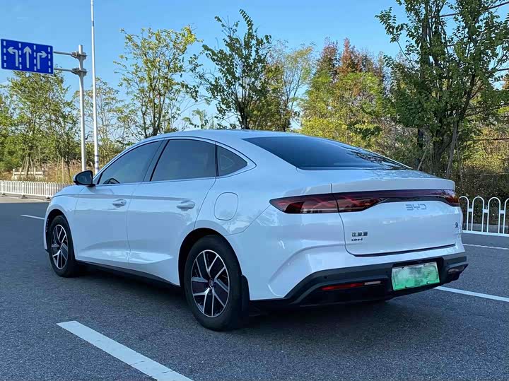 Фото 9 - BYD Qin L