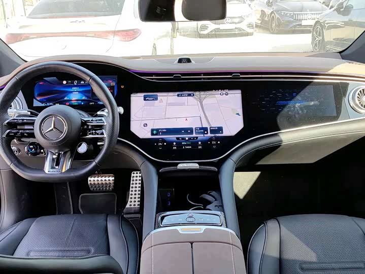 Фото 8 - Mercedes-Benz EQS AMG