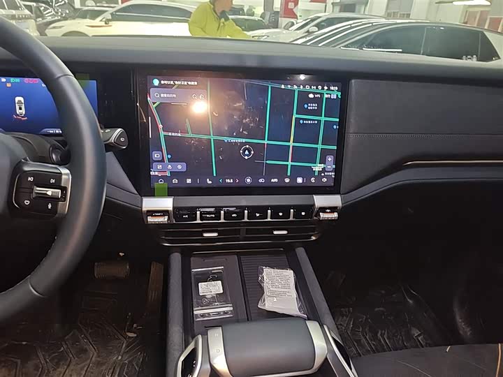 Фото 13 - Changan Deepal G318