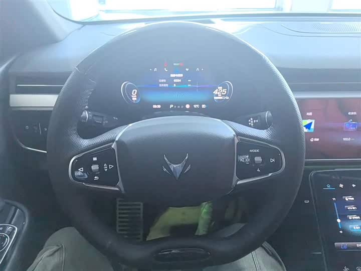 Фото 11 - BAIC Arcfox Alpha T