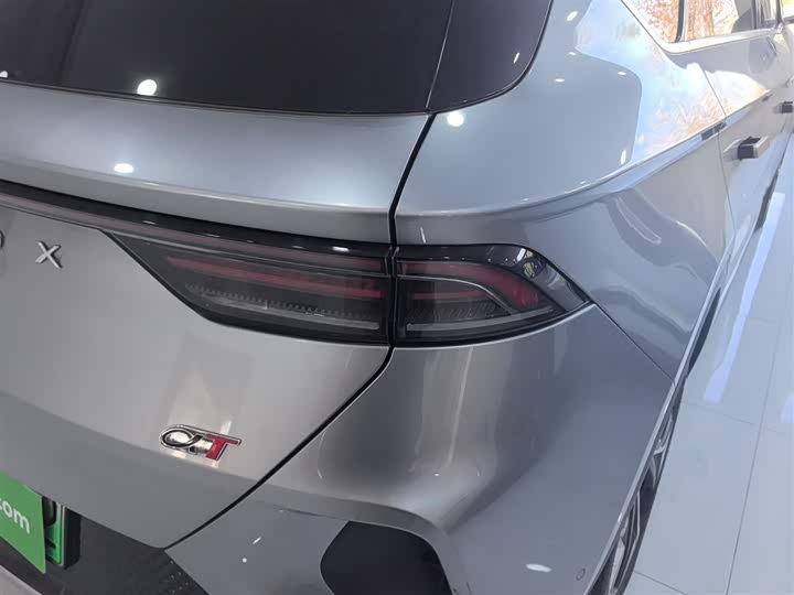 Фото 8 - BAIC Arcfox Alpha T