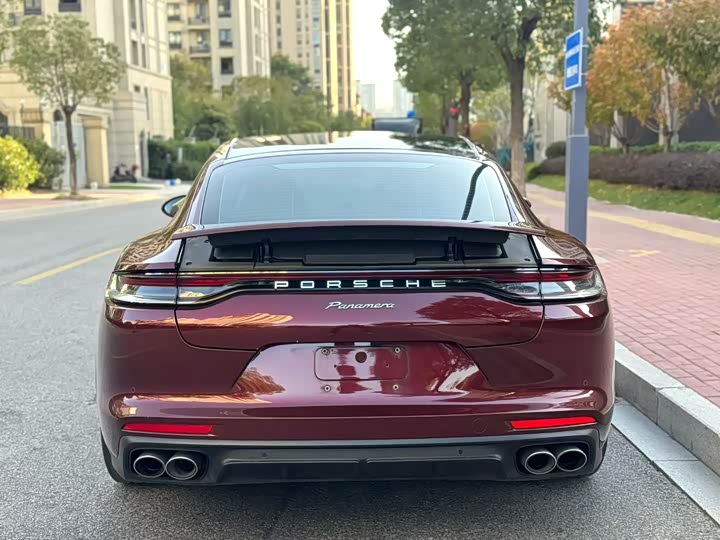 Фото 13 - Porsche Panamera