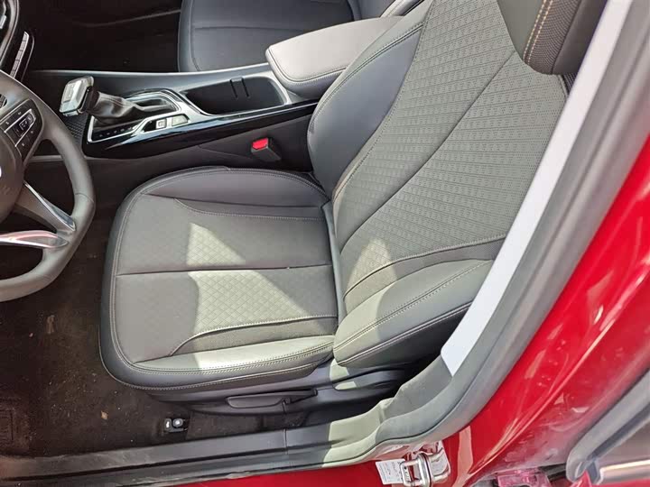 Фото 15 - Buick Verano