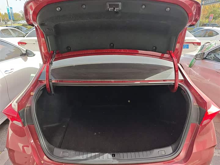 Фото 19 - Buick Verano