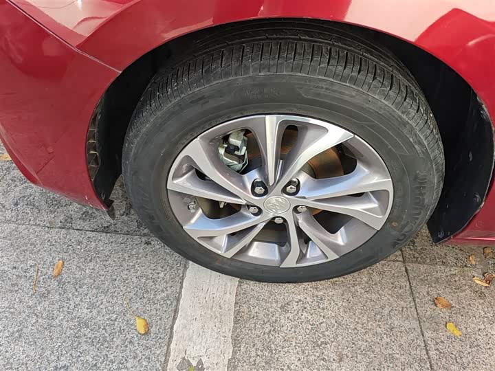 Фото 23 - Buick Verano