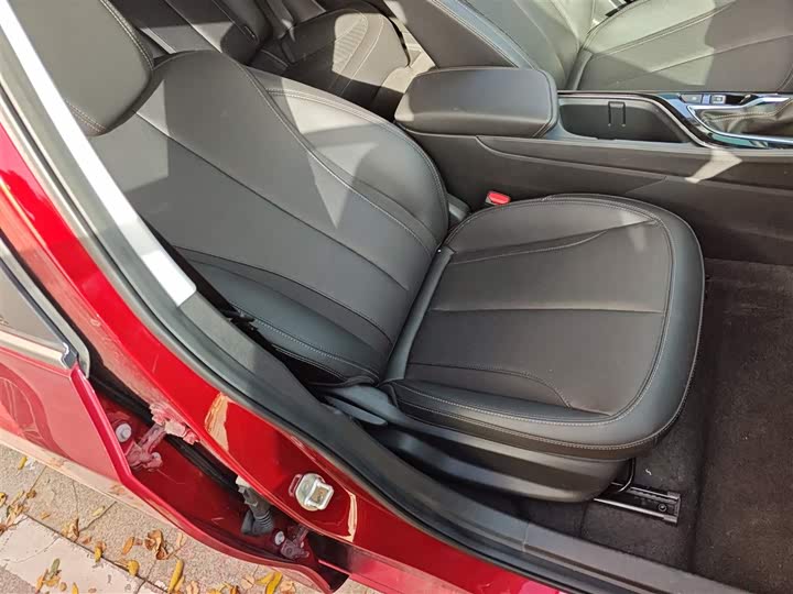 Фото 25 - Buick Verano