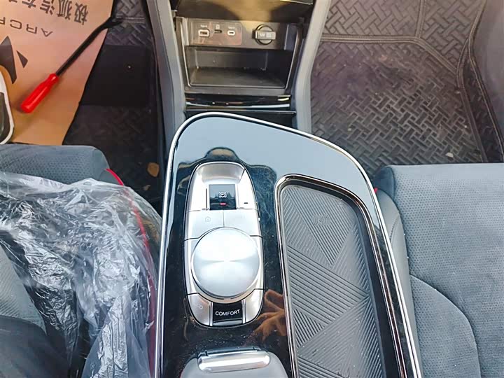 Фото 14 - BAIC Arcfox Alpha S