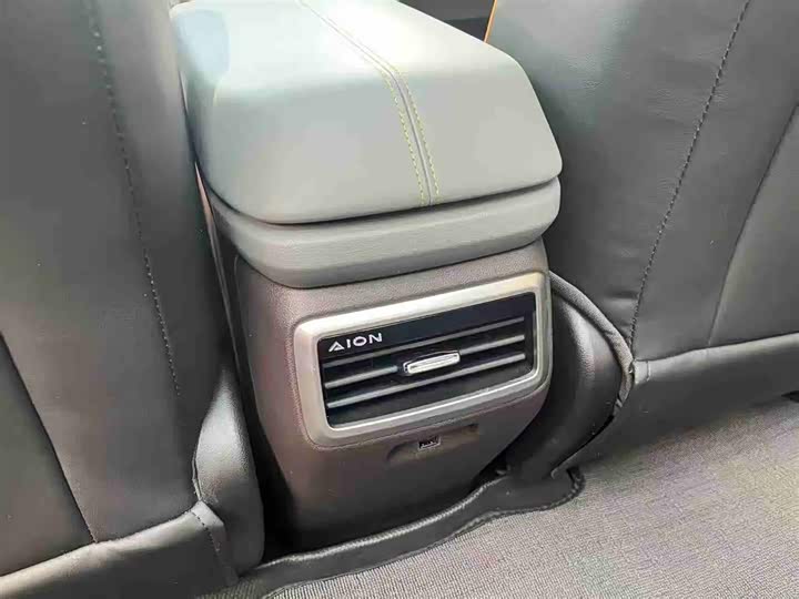 Фото 21 - GAC Aion Y