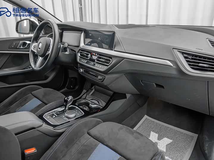 Фото 13 - BMW 2 Series