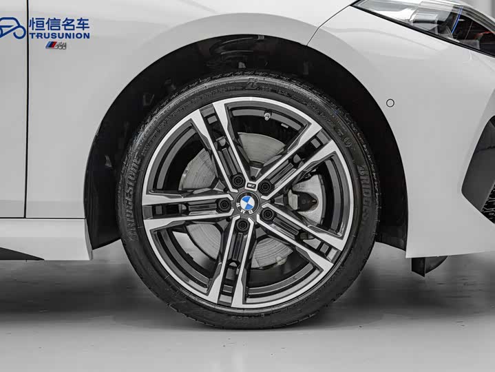 Фото 20 - BMW 2 Series