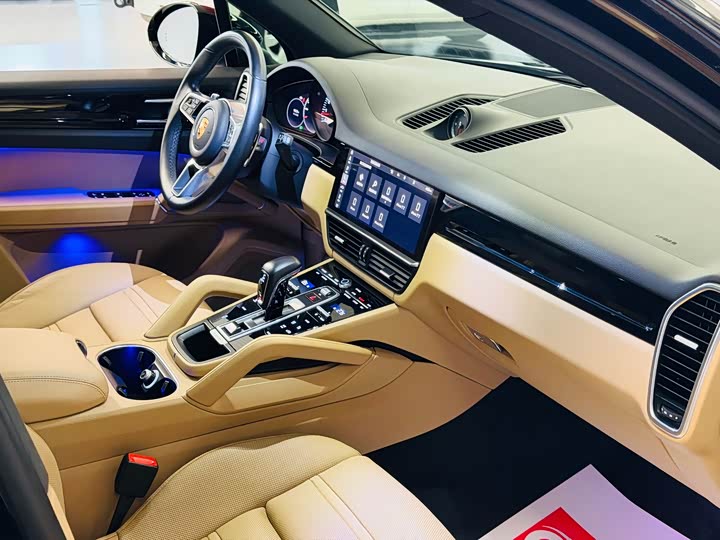 Фото 13 - Porsche Cayenne