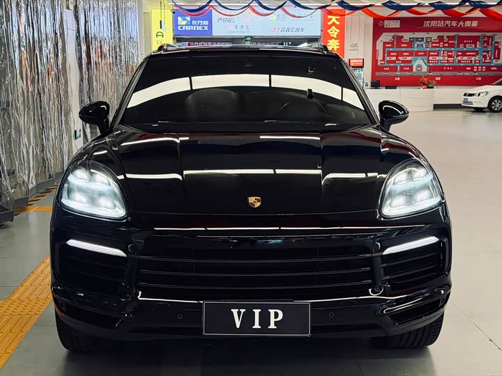 Фото 2 - Porsche Cayenne