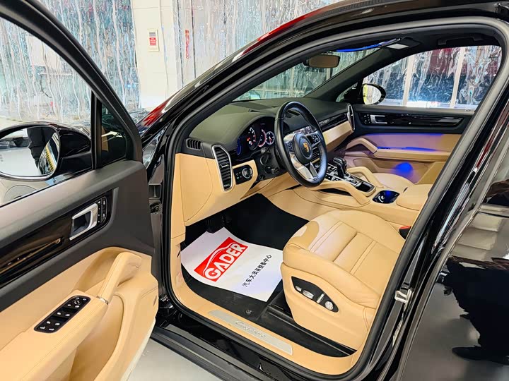 Фото 5 - Porsche Cayenne