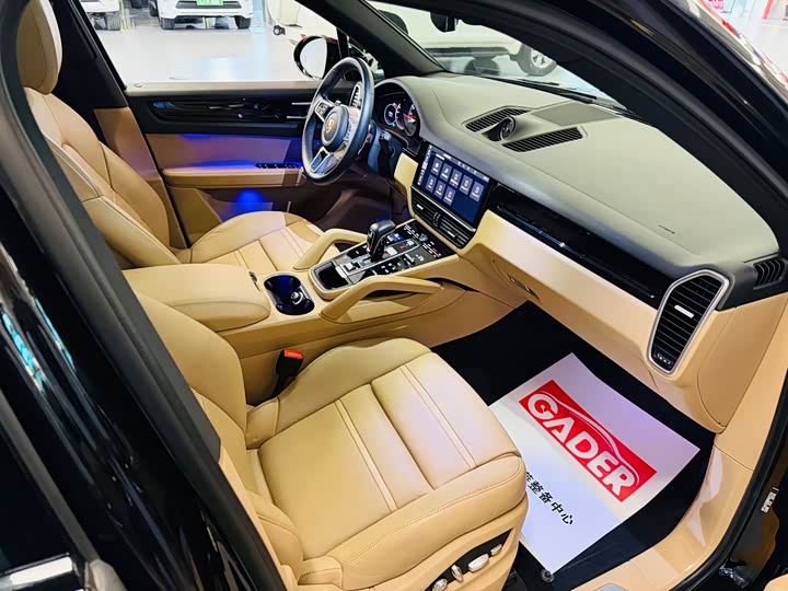 Фото 9 - Porsche Cayenne