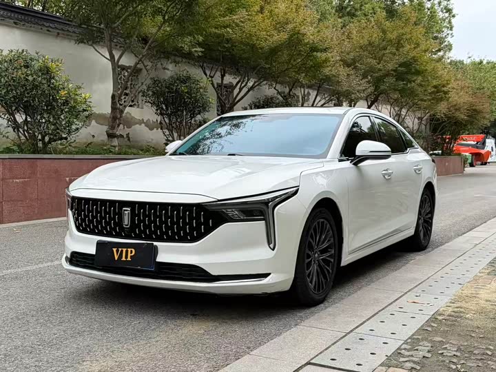 Фото 1 - Bestune B70