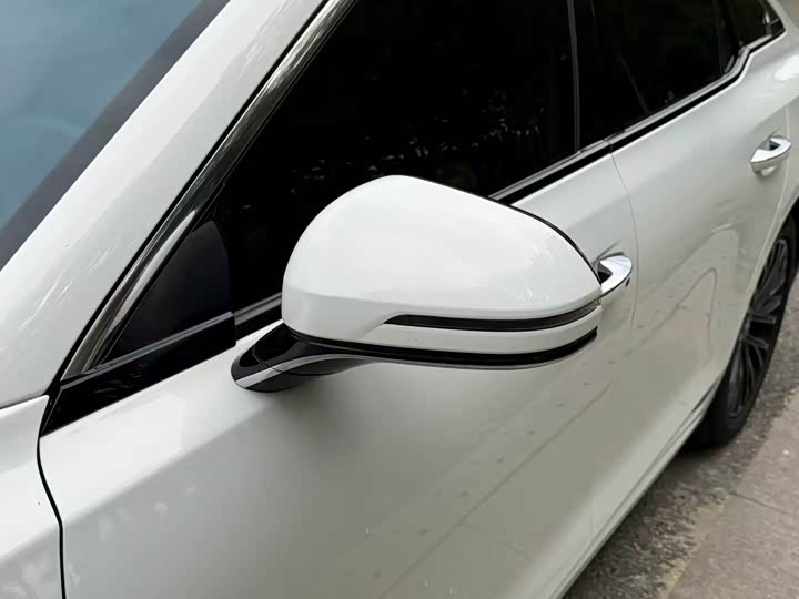 Фото 9 - Bestune B70