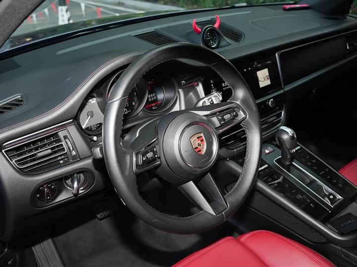 Фото 11 - Porsche Macan