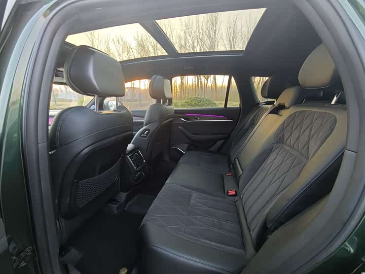 Фото 5 - Geely Monjaro