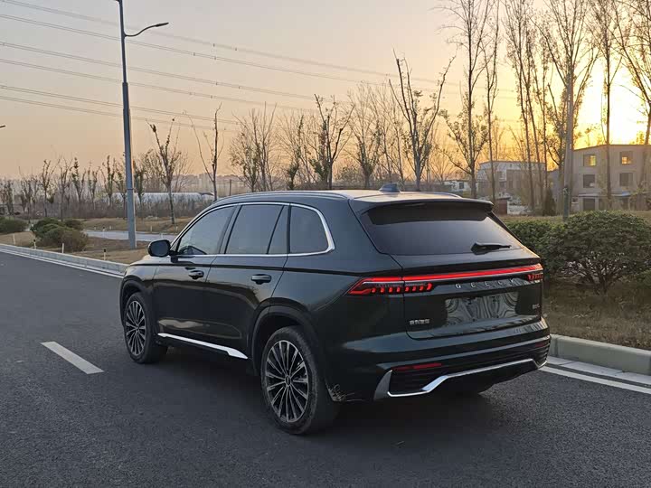 Фото 8 - Geely Monjaro