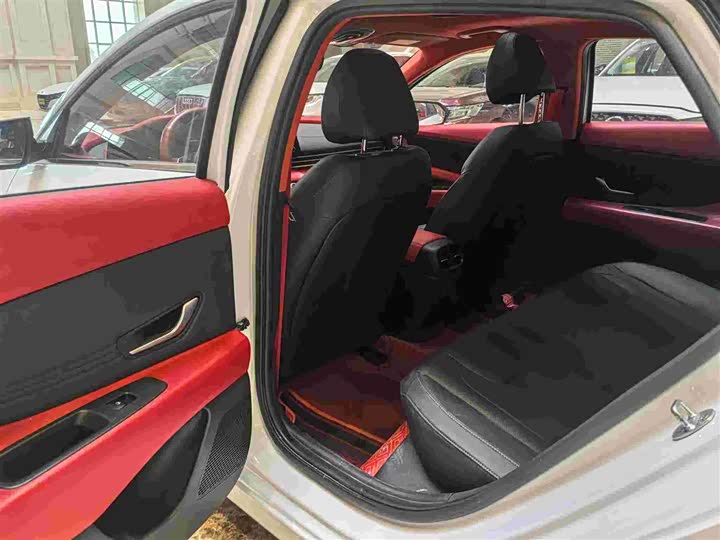 Фото 6 - Hyundai Elantra N line