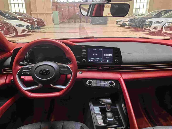 Фото 7 - Hyundai Elantra N line