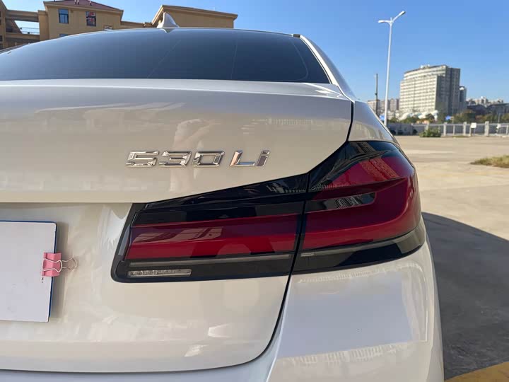 Фото 15 - BMW 5 Series