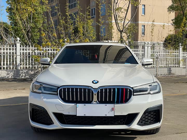 Фото 2 - BMW 5 Series