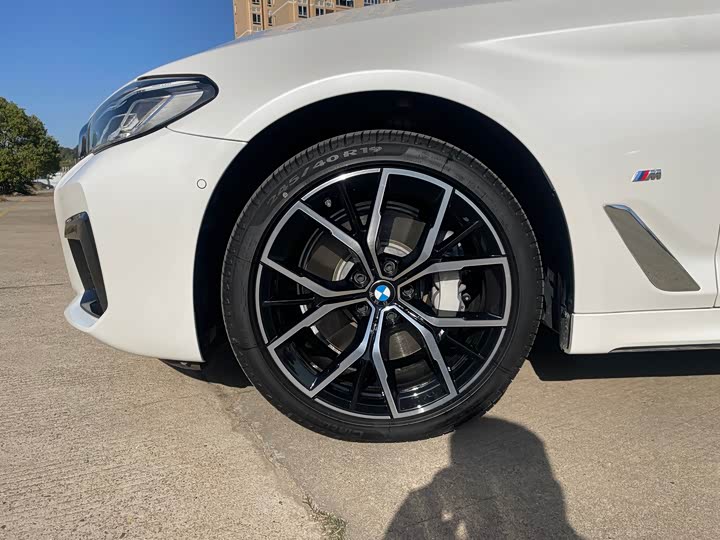 Фото 5 - BMW 5 Series