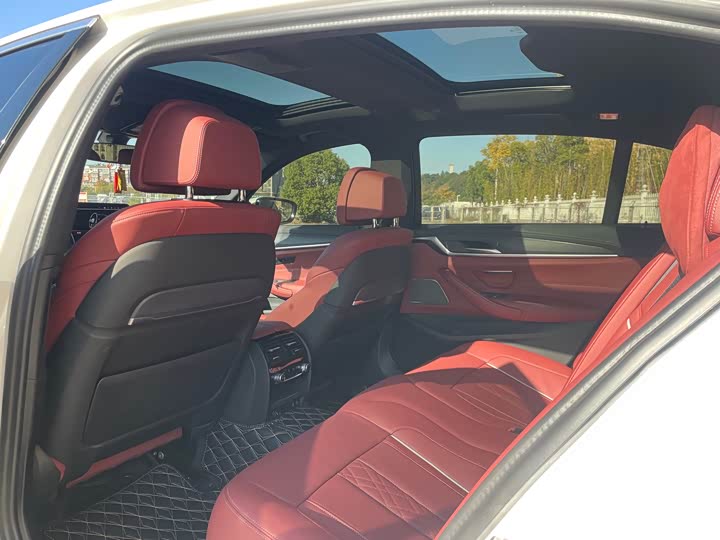 Фото 8 - BMW 5 Series