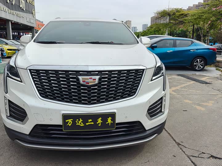 Фото 2 - Cadillac XT5