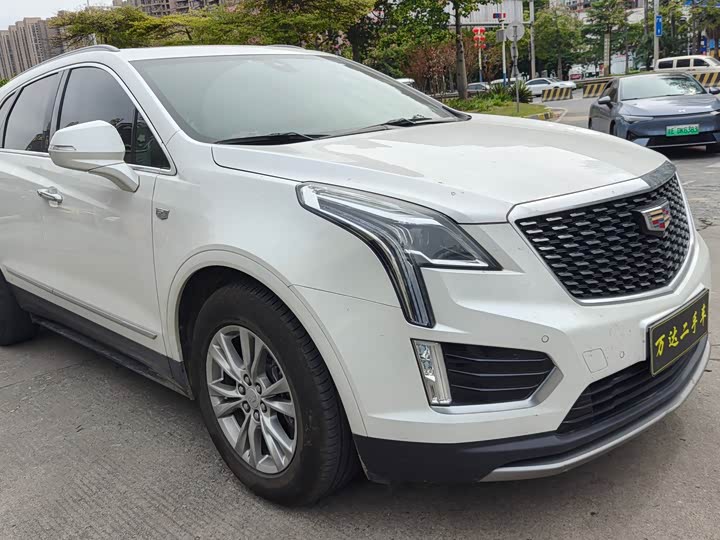 Фото 3 - Cadillac XT5