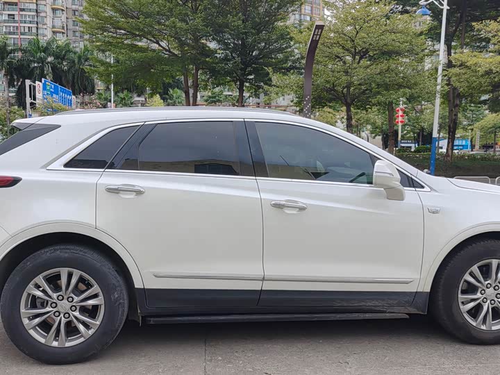 Фото 5 - Cadillac XT5