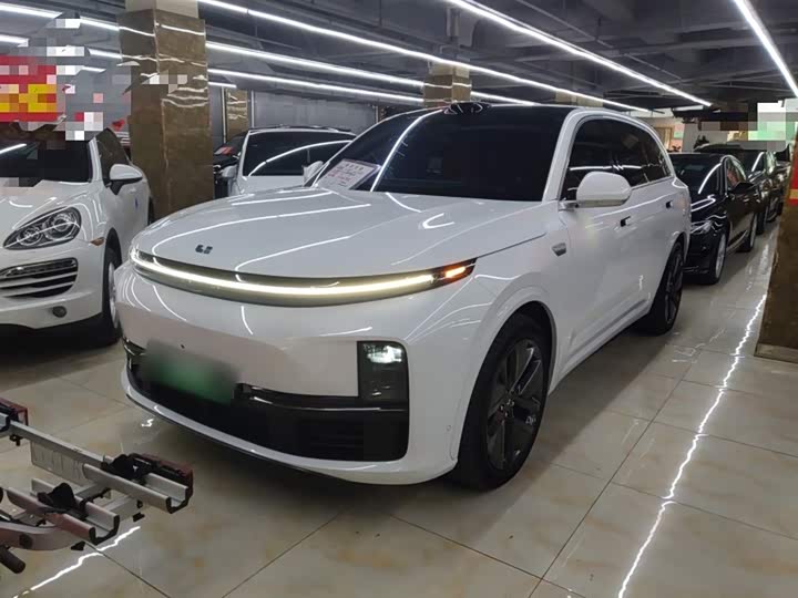 Фото 1 - LiXiang L7