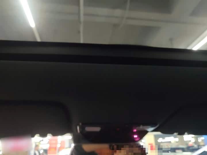 Фото 18 - LiXiang L7