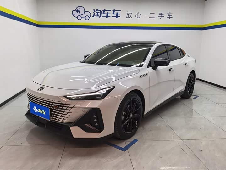 Фото 1 - Changan UNI-V