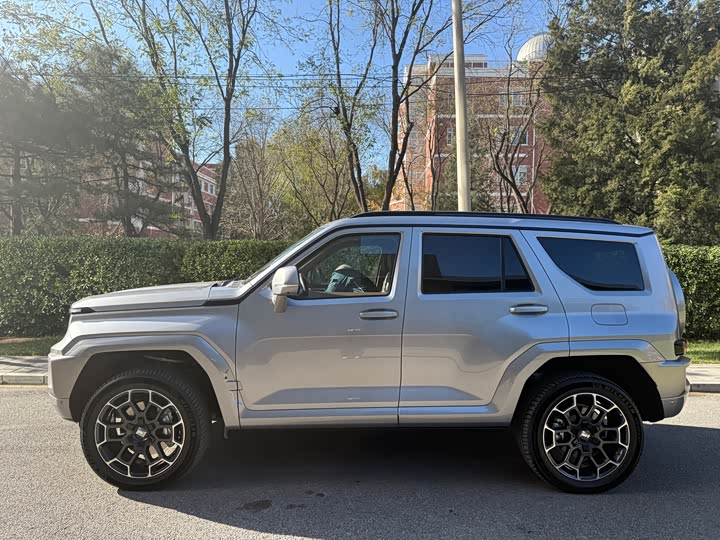 Фото 3 - Tank 700 Hybrid