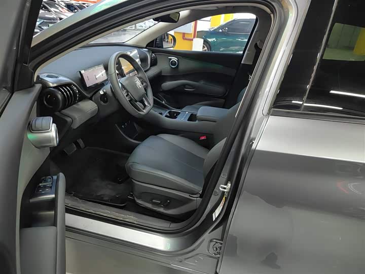 Фото 15 - BYD Yuan Plus