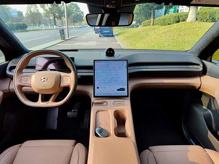 Фото 10 - Nio ES6