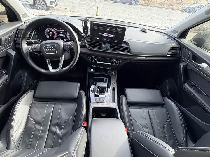 Фото 5 - Audi Q5L