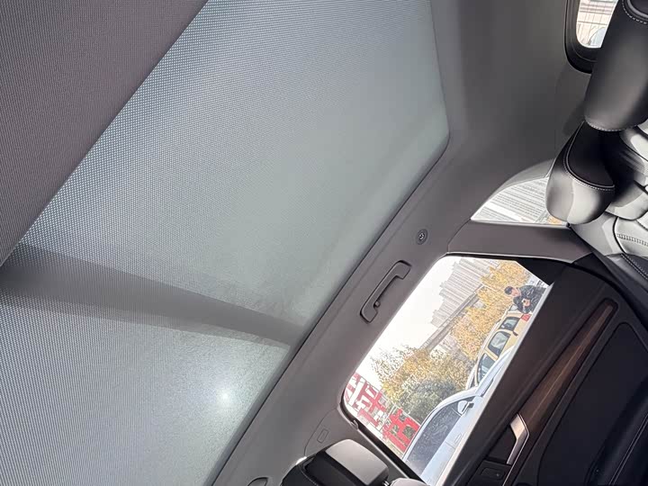 Фото 7 - Audi Q5L